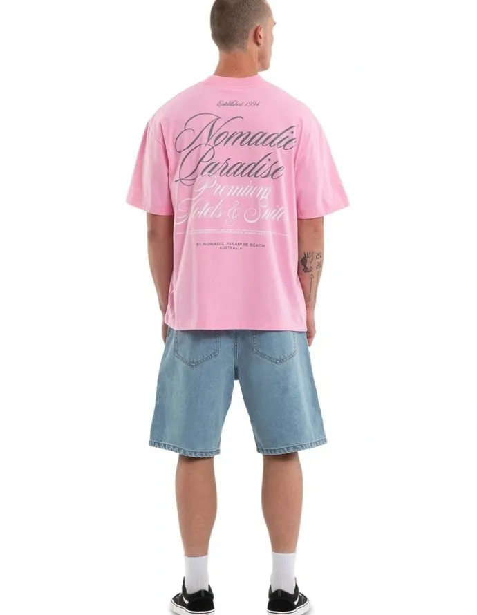 Nomadic Paradise Banksia Cropped Resort T-shirt in Pink