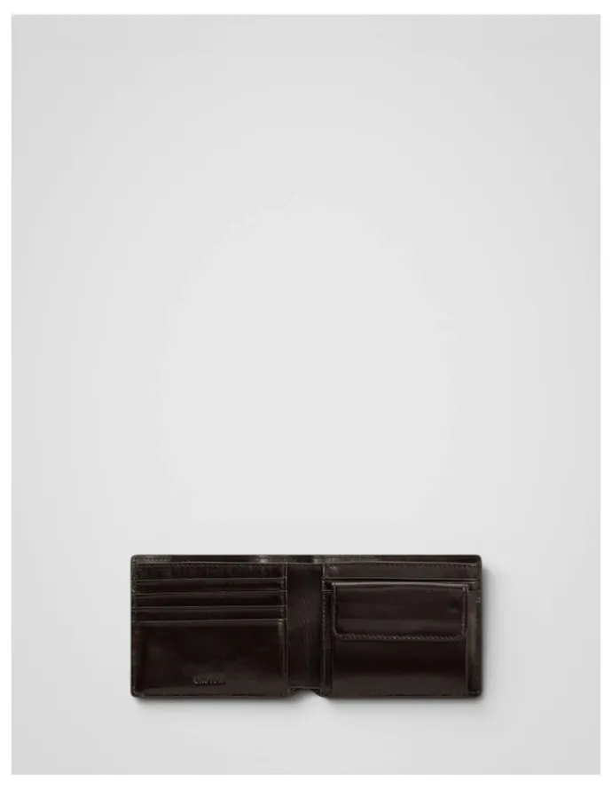 Oroton Jordan Crackle Bifold Wallet Coin Pouch in Dark Chocolate