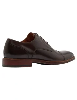 Oxford Hudson Toe Cap Derby Shoe in Dark Brown
