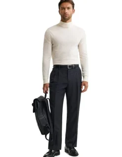 Oxford Aaron Turtle Neck Merino Pullover in Winter White