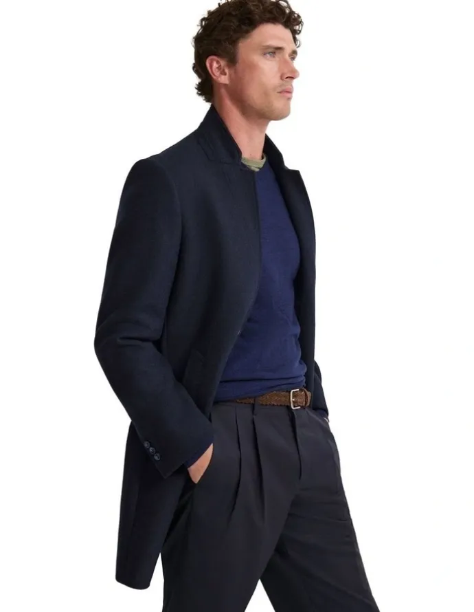 Oxford Austin Wool Rich Coat in Navy