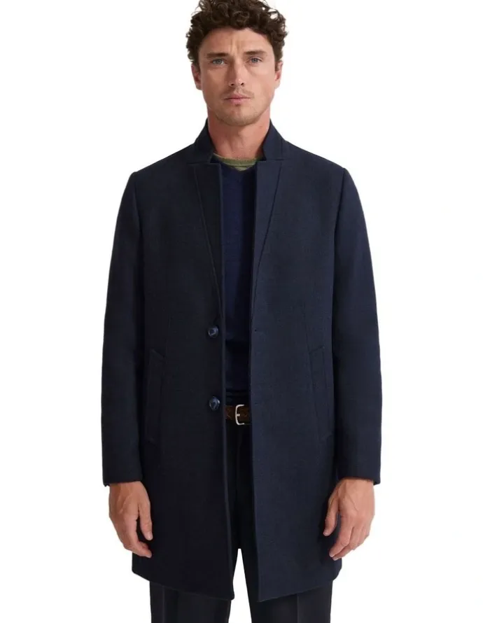 Oxford Austin Wool Rich Coat in Navy