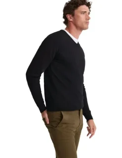 Oxford Basic V-Neck Pure Wool Pullover in Black