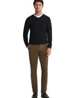 Oxford Basic V-Neck Pure Wool Pullover in Black