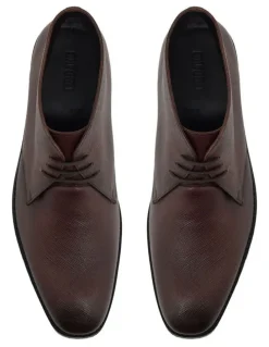 Oxford Finley Leather Chukka Boot in Chocolate