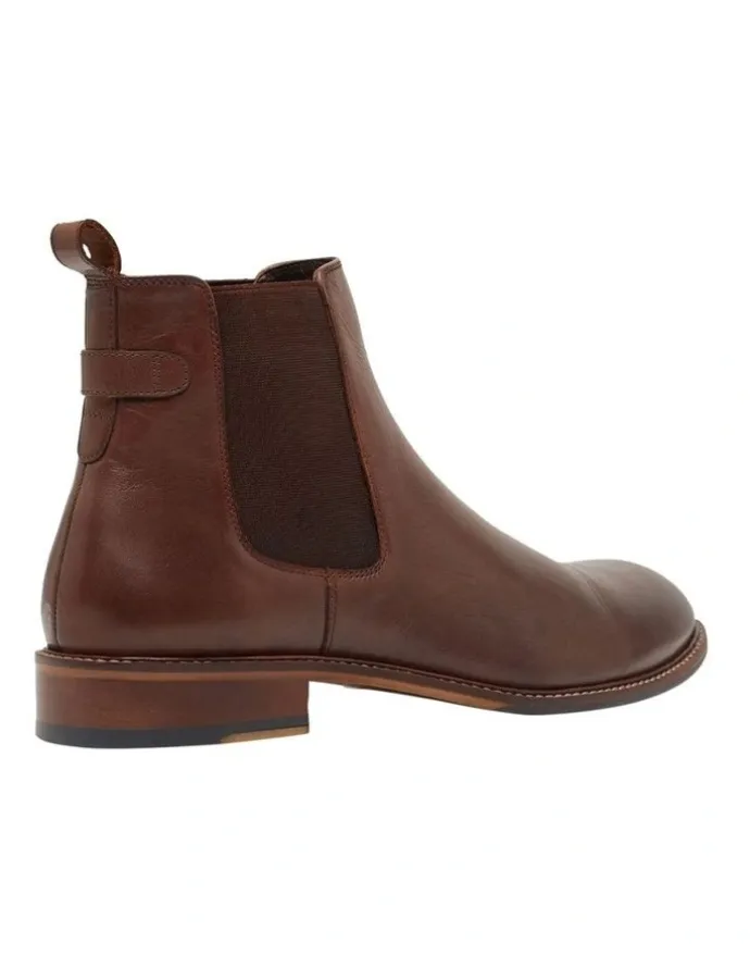 Oxford New Silas Chelsea Boots in Brown