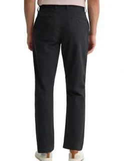 Oxford Relaxed Fit Chino in Black