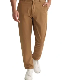 Oxford Relaxed Fit Chino in Caramel