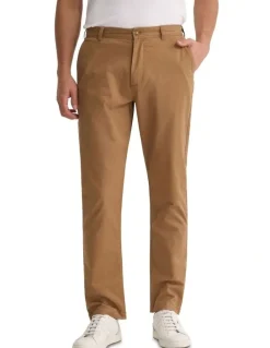Oxford Relaxed Fit Chino in Caramel