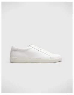 Politix Classic Leather Sneaker in White