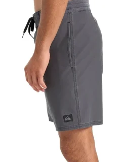 Quiksilver Surfsilk Boardshorts 18 Inch in Black