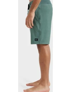 Quiksilver Surfsilk 18 Boardshorts in Green
