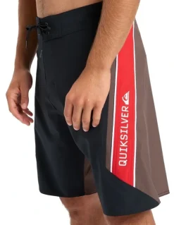 Quiksilver Surfsilk Clicke Boardshorts 20 Inch in Brown