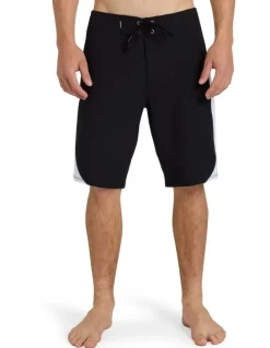 Quiksilver Surfsilk Core 20 Boardshorts In Black
