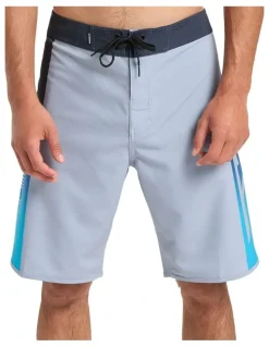 Quiksilver Surfsilk Holmes 20 Broadshort in Silver