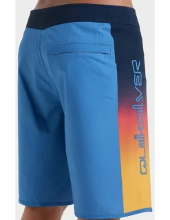 Quiksilver Surfsilk Holmes 20 Boardshorts in Blue