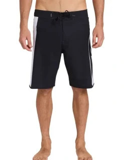 Quiksilver Surfsilk Holmes 20 Shorts in Black