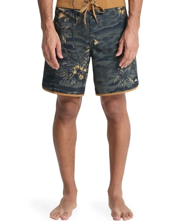 Quiksilver Surfsilk Scallop 18 Boardshorts Black Sundown