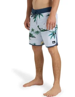 Quiksilver Surfsilk Scallop 18 Boardshorts In Sky Way Island Breeze