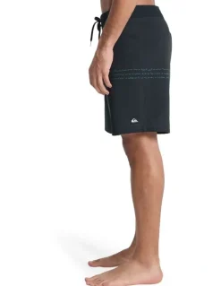 Quiksilver Surfsilk Straight 18 Boardshorts Leprechaun Quik Stripe