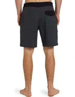 Quiksilver Surfsilk Street Trunk 18 Boardshorts In Black