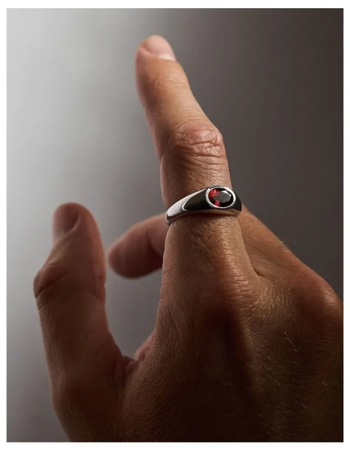 Rawninety Yuki Ring | Red Garnett