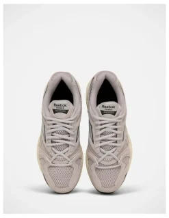 Reebok Premier Road Plus Vi Sneakers in Nude