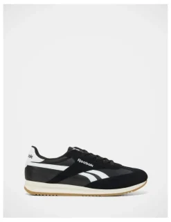 Reebok World 70 Sneakers in Black