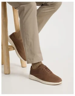 Regatta Bradley Knit Sneaker in Light Brown