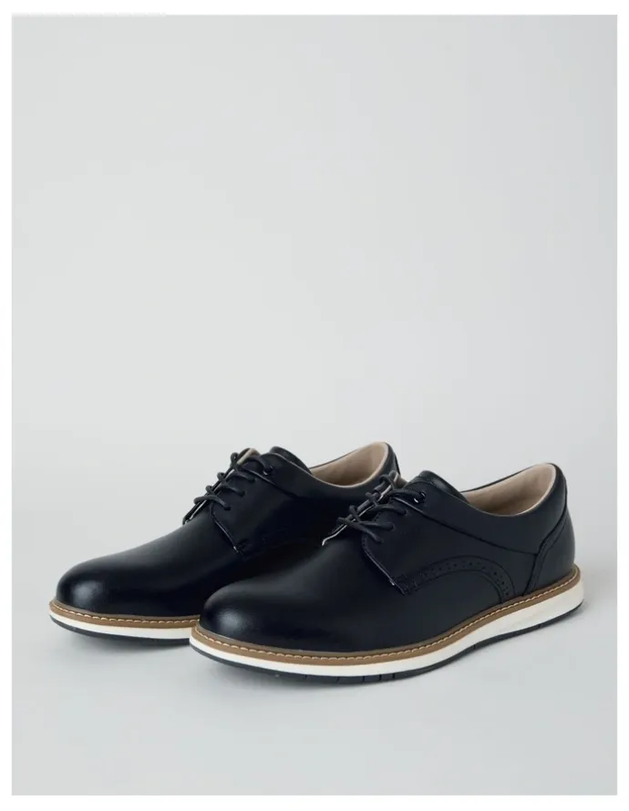 Regatta Storm Comfort Leather Lace Up in Black