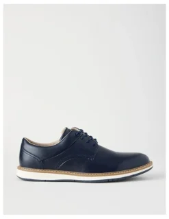 Regatta Storm Comfort Leather Lace Up in Navy