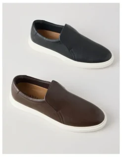Regatta Warren Leather Loafer in Brown