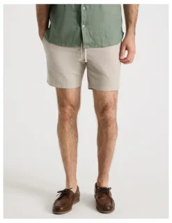 Regatta Deck Short in Tan