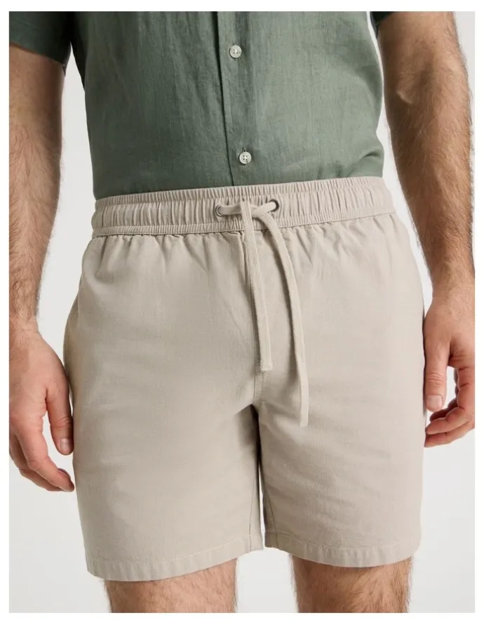 Regatta Deck Short in Tan