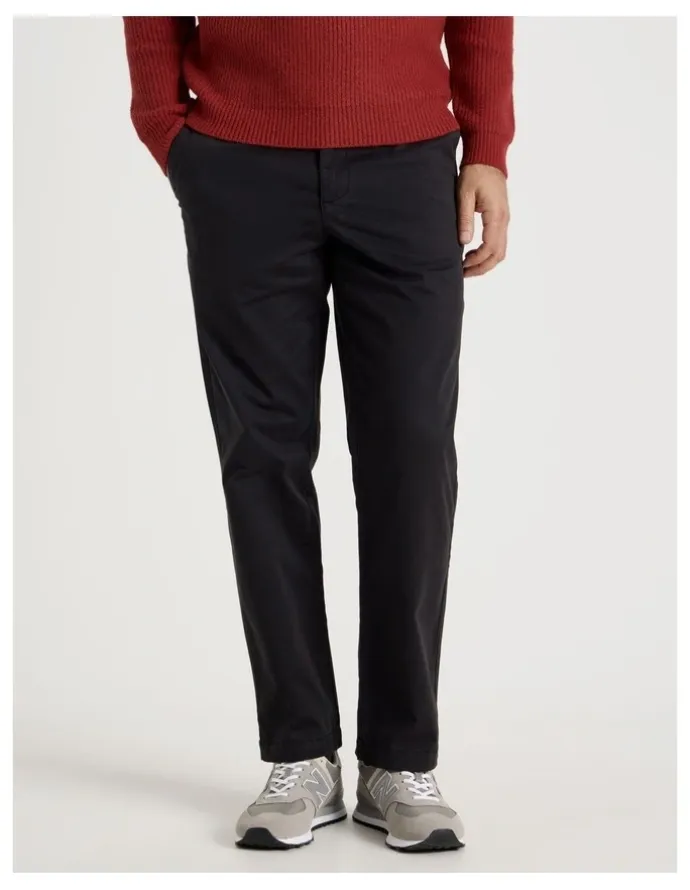 Regatta Elasticated Waist Pant in Black