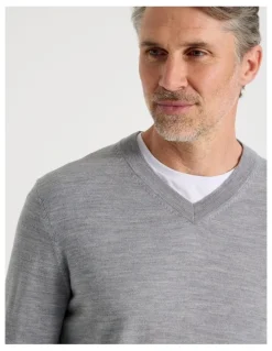 Regatta 100% Merino Wool V-Neck Knit in Grey