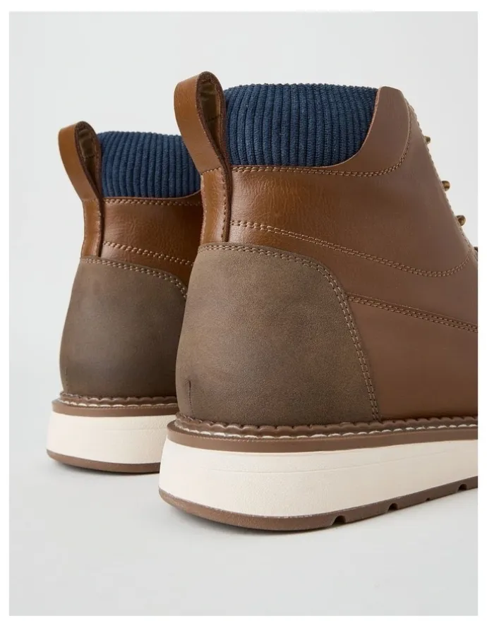 Regatta Nolan Lace Up Boot in Tan
