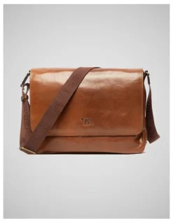 Rodd & Gunn Cambridge Messenger Bag in Cognac