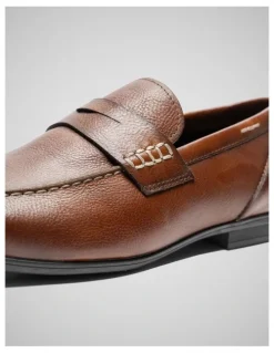 Rodd & Gunn St James Loafer in Cognac