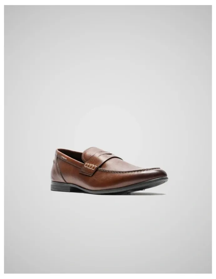 Rodd & Gunn St James Loafer in Cognac
