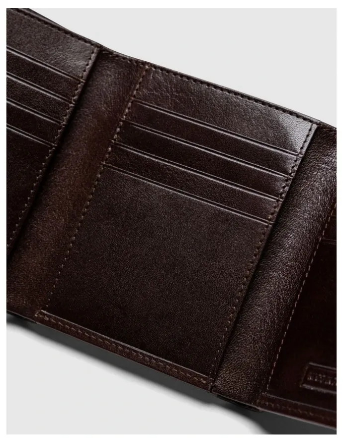 Rodd & Gunn Wesport Tri Fold Wallet in Chocolate