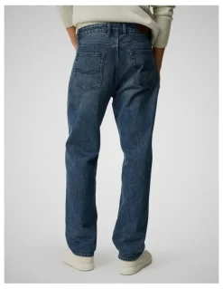 Rodd & Gunn Dunearn Regular Leg Loose Fit Jeans in Washed Indigo
