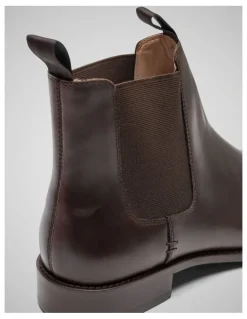 Rodd & Gunn Farmlands Chelsea Boot in Chocolate