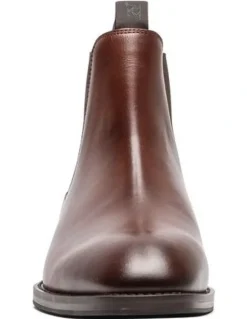 Rodd & Gunn Farmlands Chelsea Boot in Chestnut