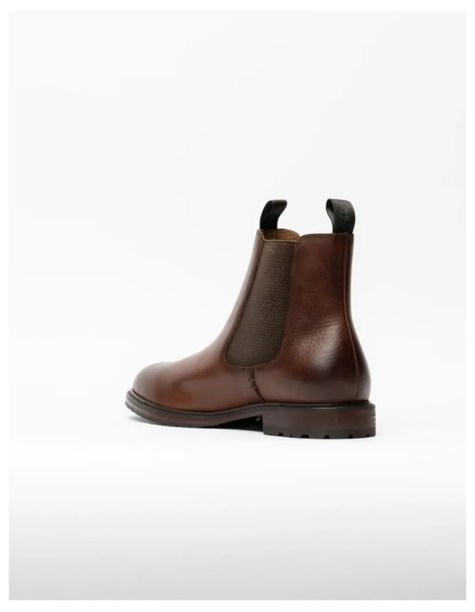 Rodd & Gunn Granity Chelsea Boots in Cognac