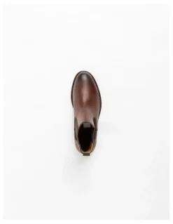 Rodd & Gunn Granity Chelsea Boots in Cognac