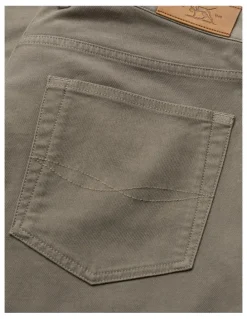 Rodd & Gunn Motion Regular2 Straight Leg Jean in Pebble