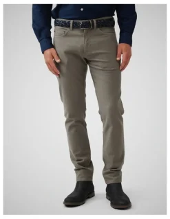 Rodd & Gunn Motion Regular2 Straight Leg Jean in Pebble