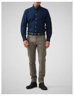Rodd & Gunn Motion Regular2 Straight Leg Jean in Pebble