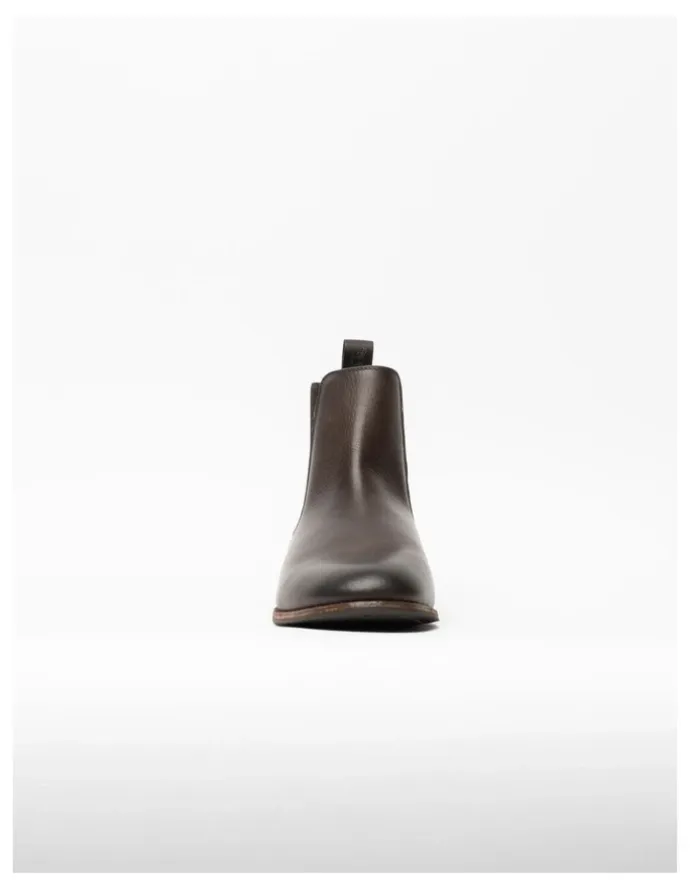 Rodd & Gunn O'Neill Chelsea Boots in Rust